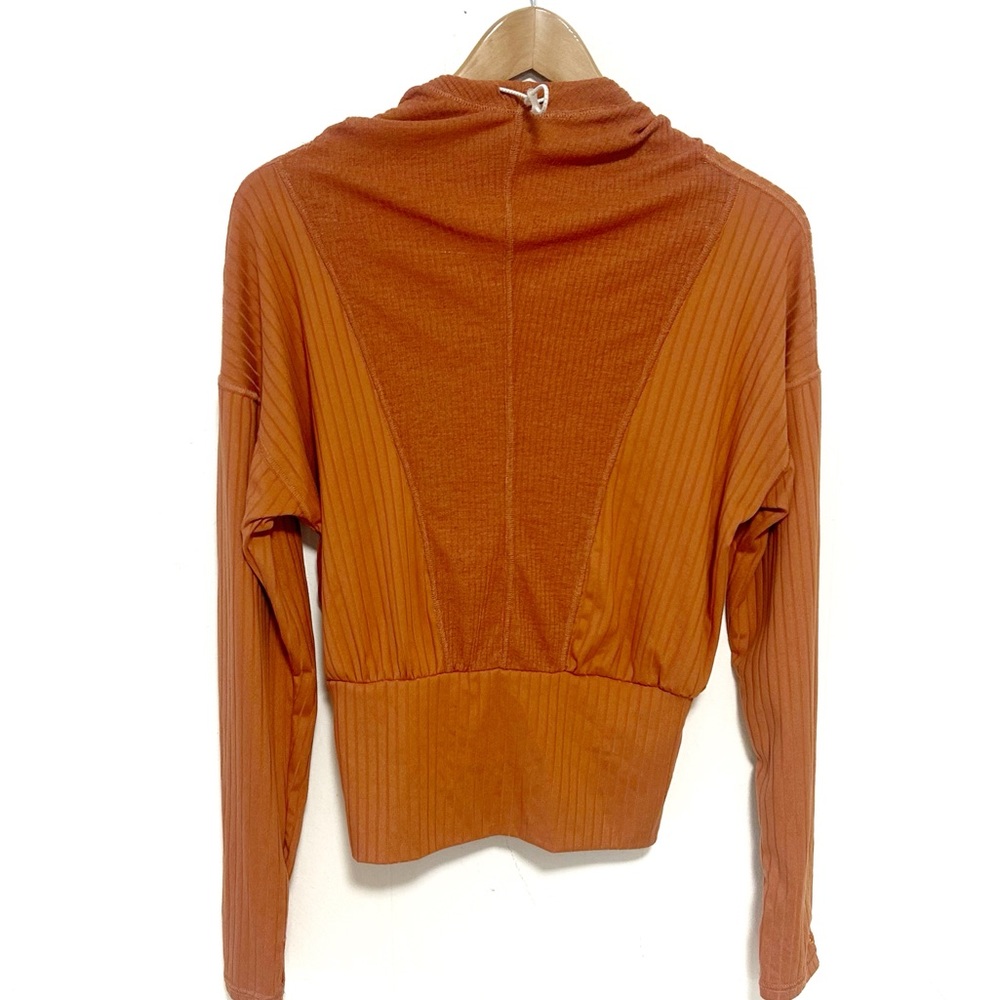 Free People Women's Movement Tap In Layering Top Hoodie Size Small
